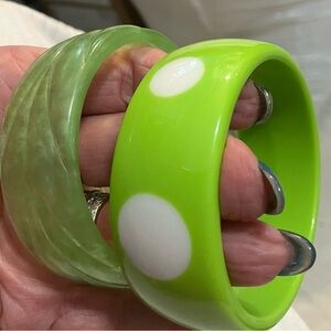 Lot 2 vintage lucite green bangle bracelets
